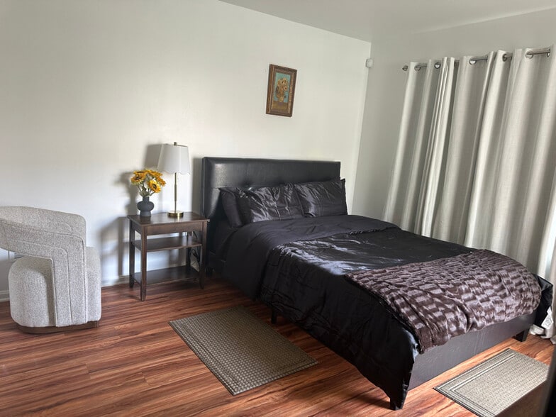 Building Photo - 8403 Pamela Way