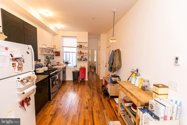 Building Photo - 2106 E York St