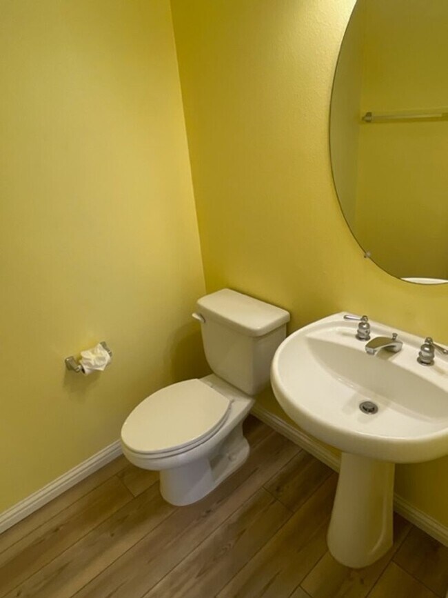 Building Photo - **Coming Soon**3 Bedroom 2 Bath Home in th...