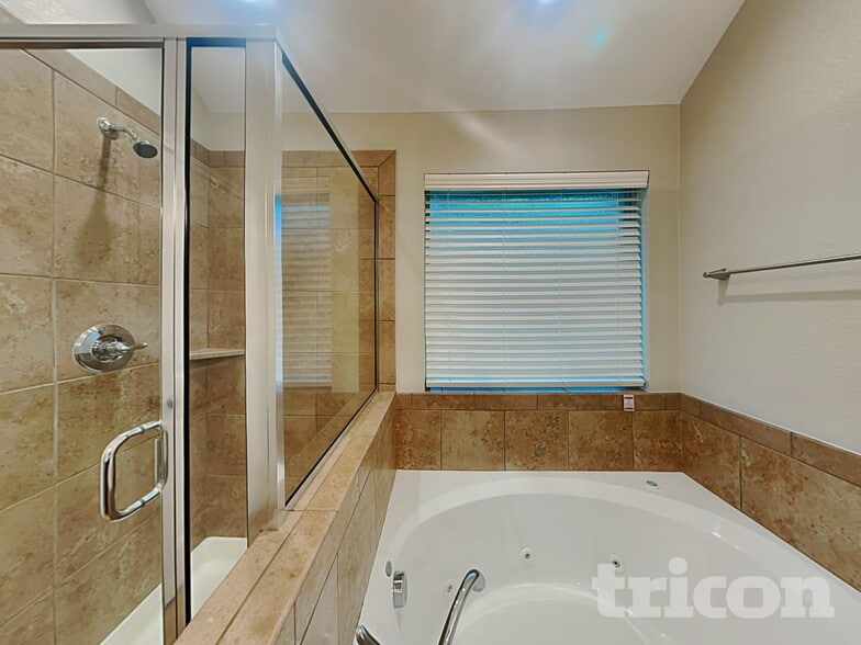 Building Photo - 313 Lucky Landing Dr