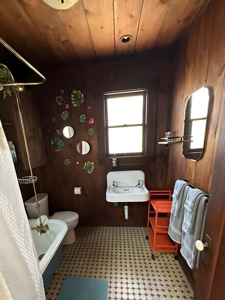 Building Photo - 1938 Channing Way