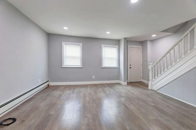 Building Photo - 118 Lenox Ave