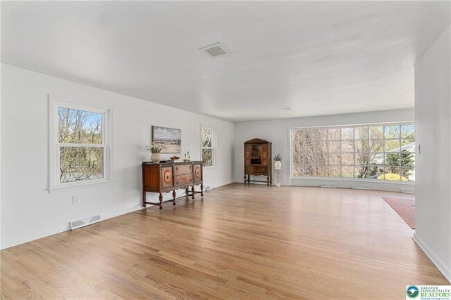 Building Photo - 2824 College Dr