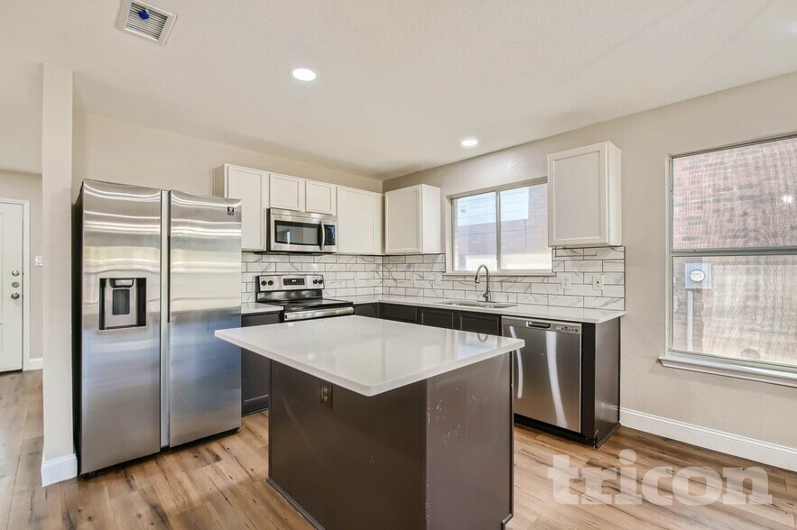 Building Photo - 2949 Monticello Ln