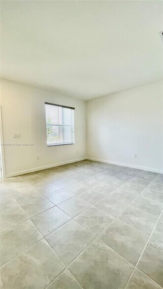 Building Photo - 13241 SW 286th Ter