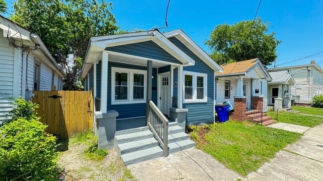 Building Photo - 2503 Gosnold Ave
