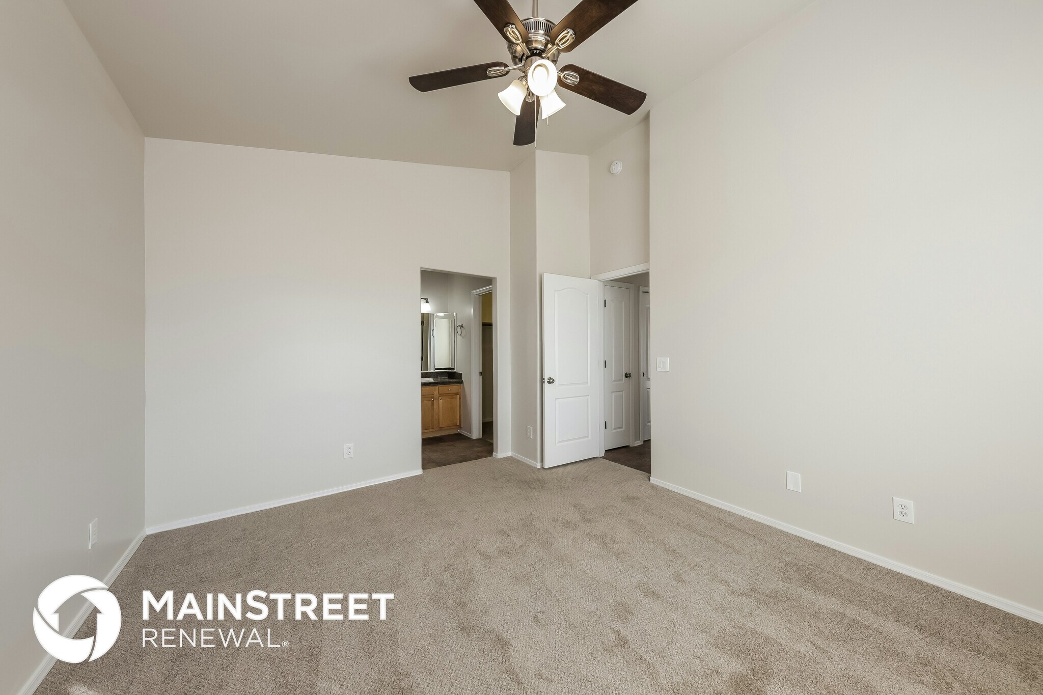Building Photo - 1513 E Sunnyside Dr