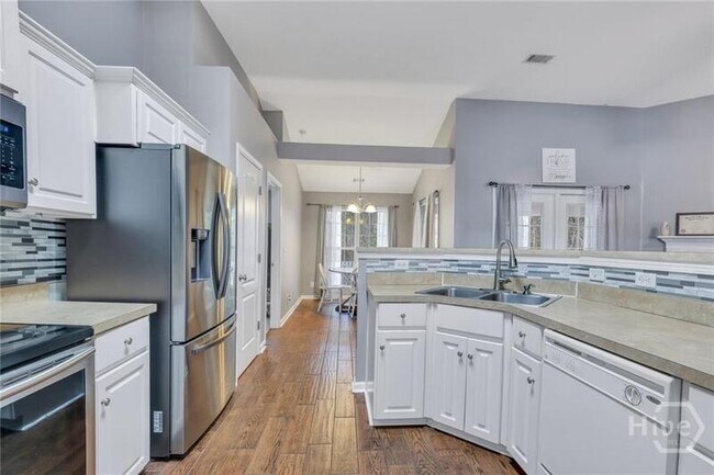 Building Photo - 1506 Bradley Blvd