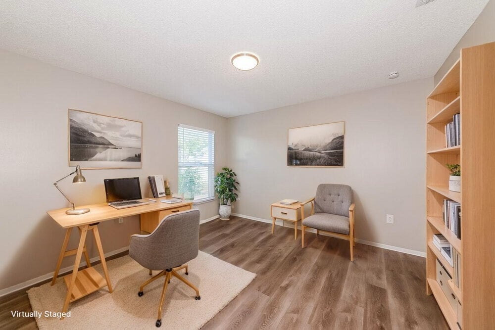 Building Photo - 2444 Briar Oak Cir