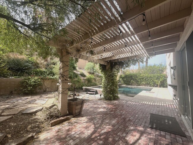 Building Photo - Discover this Gem w/sparkling pool & spa!