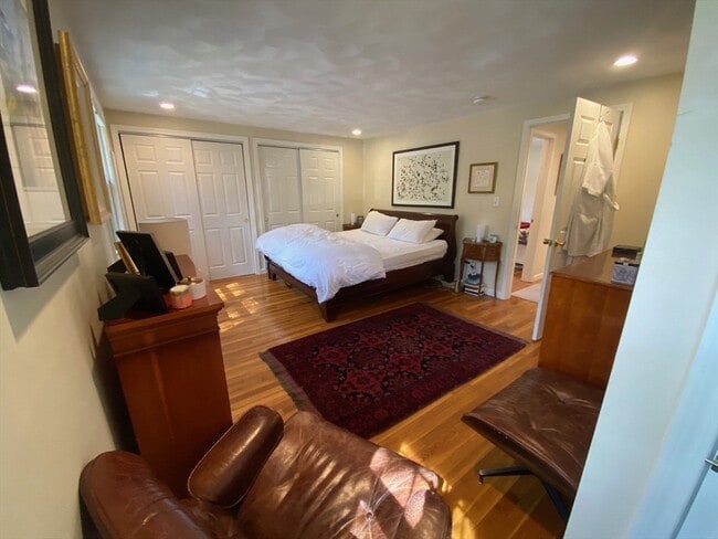 Building Photo - 14 Park Pl