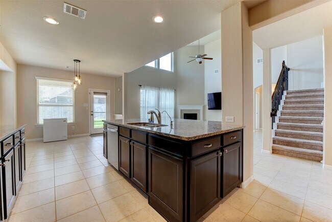 Building Photo - 9722 Victoria Rose Ln