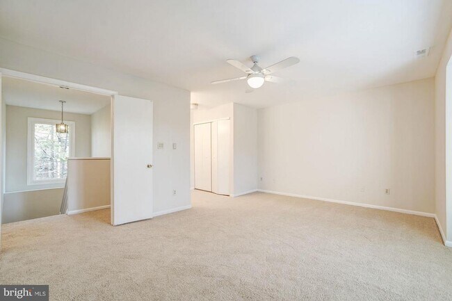 Building Photo - 9926 Great Oaks Way