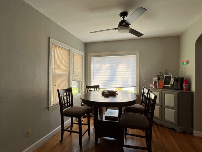 Building Photo - 3 Bedroom for Lease June 1