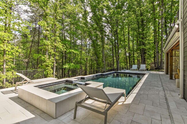 Building Photo - The Finest Furnished Upscale Executive Home, an Exquisite Luxury Rental, in Tega Cay for the Disc...