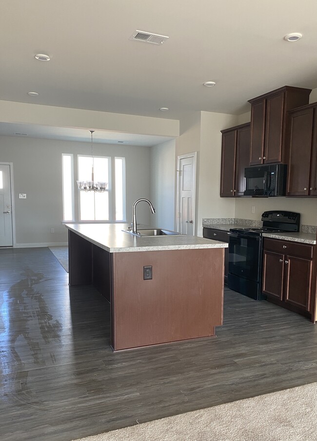 Building Photo - 18034 Seaview Ln