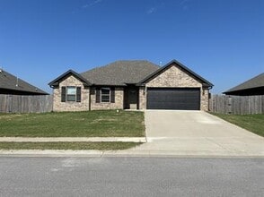 Building Photo - 1746 Charismatic Dr