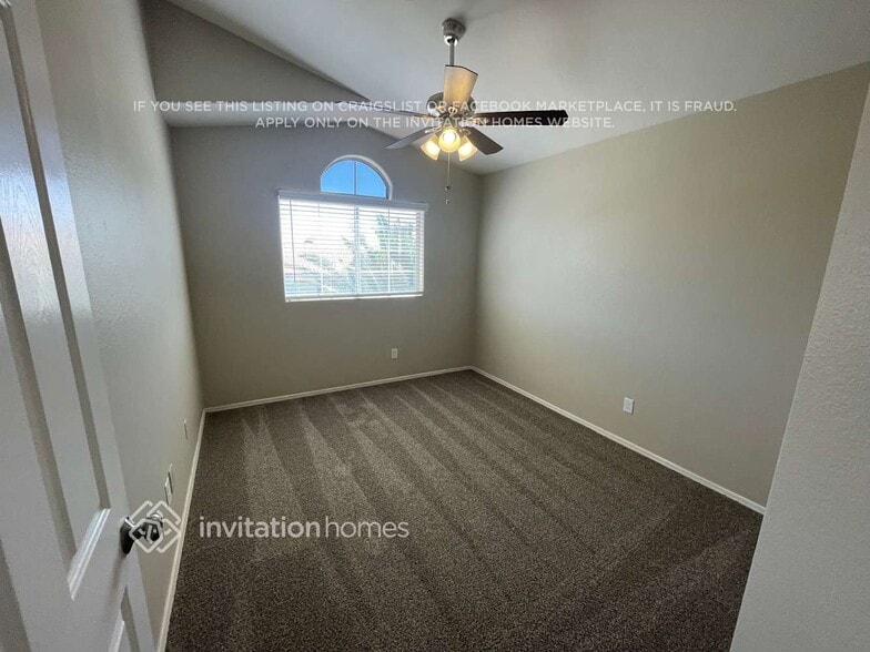 Building Photo - 7464 E Keats Ave