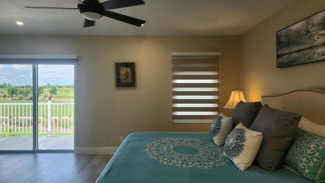 Building Photo - 1851 Corsica Dr