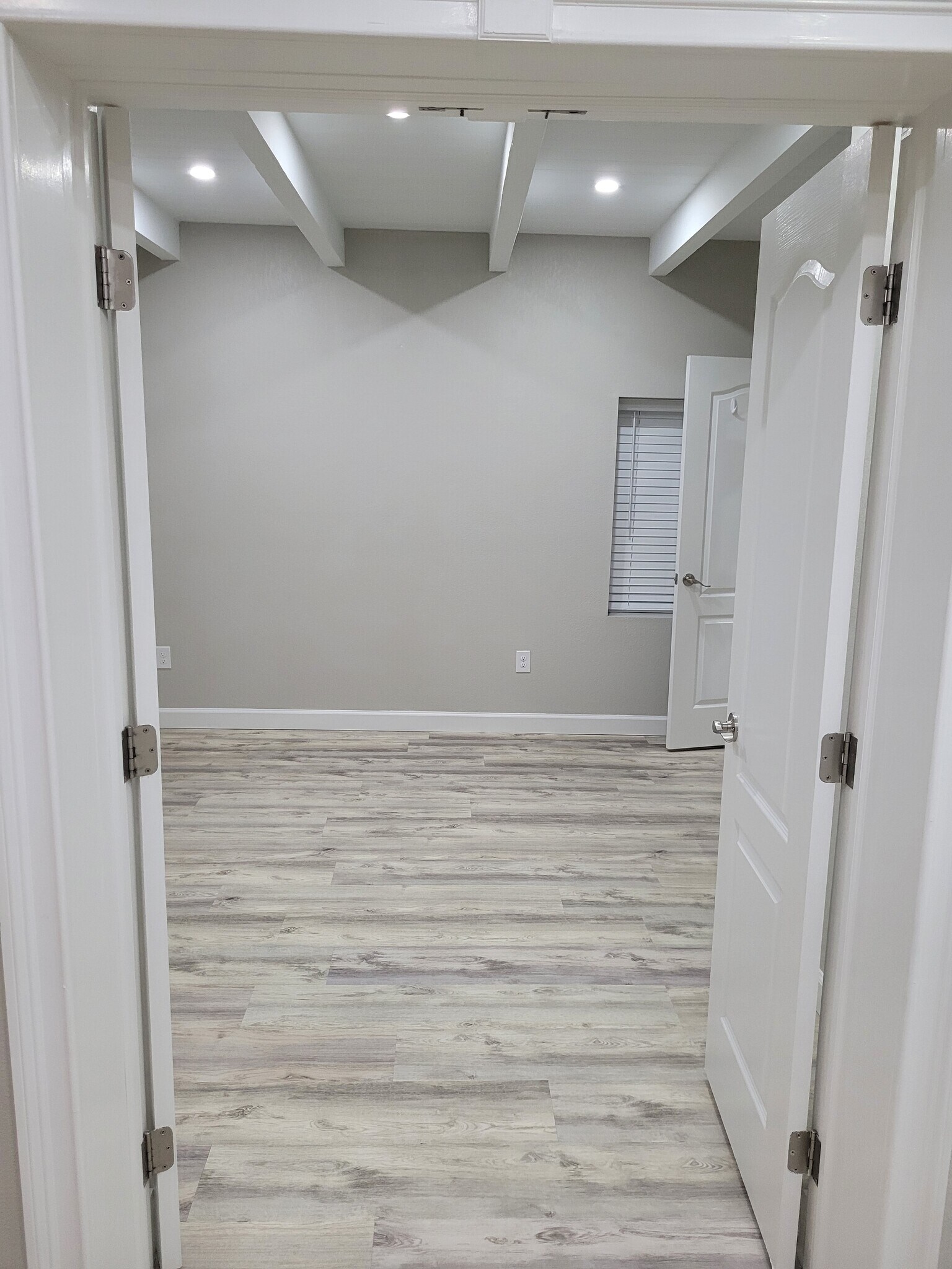 Master Bedroom - 438 Cardinal Ave