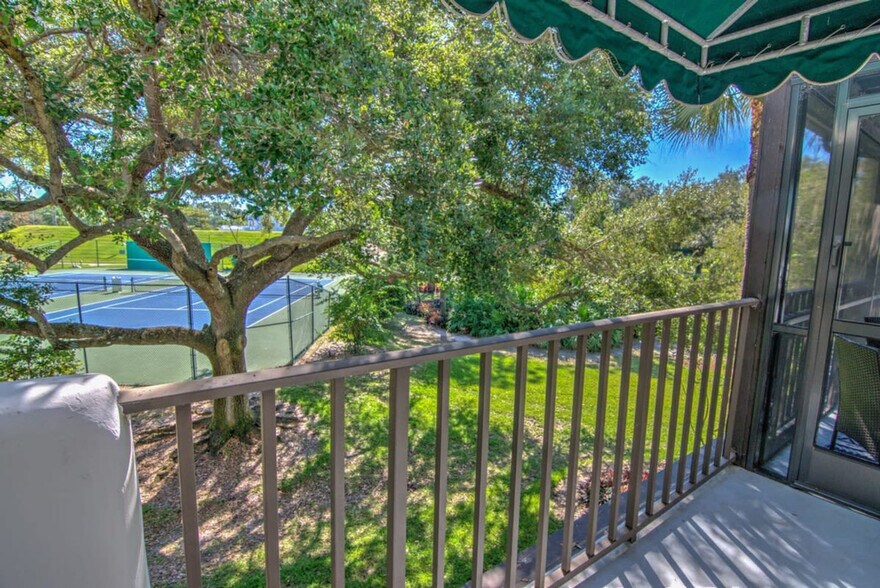 Building Photo - 3310 Europa Dr