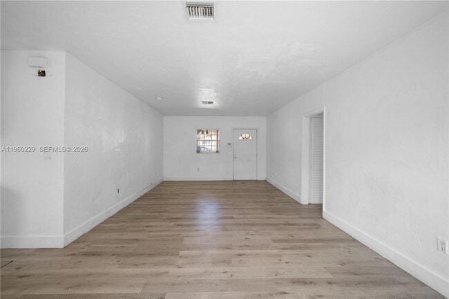 Building Photo - 1780 NE 146th St