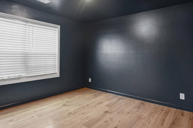 Building Photo - 732 Jodine Ann Dr