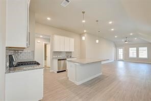 Building Photo - 21630 Sandy Dune Dr