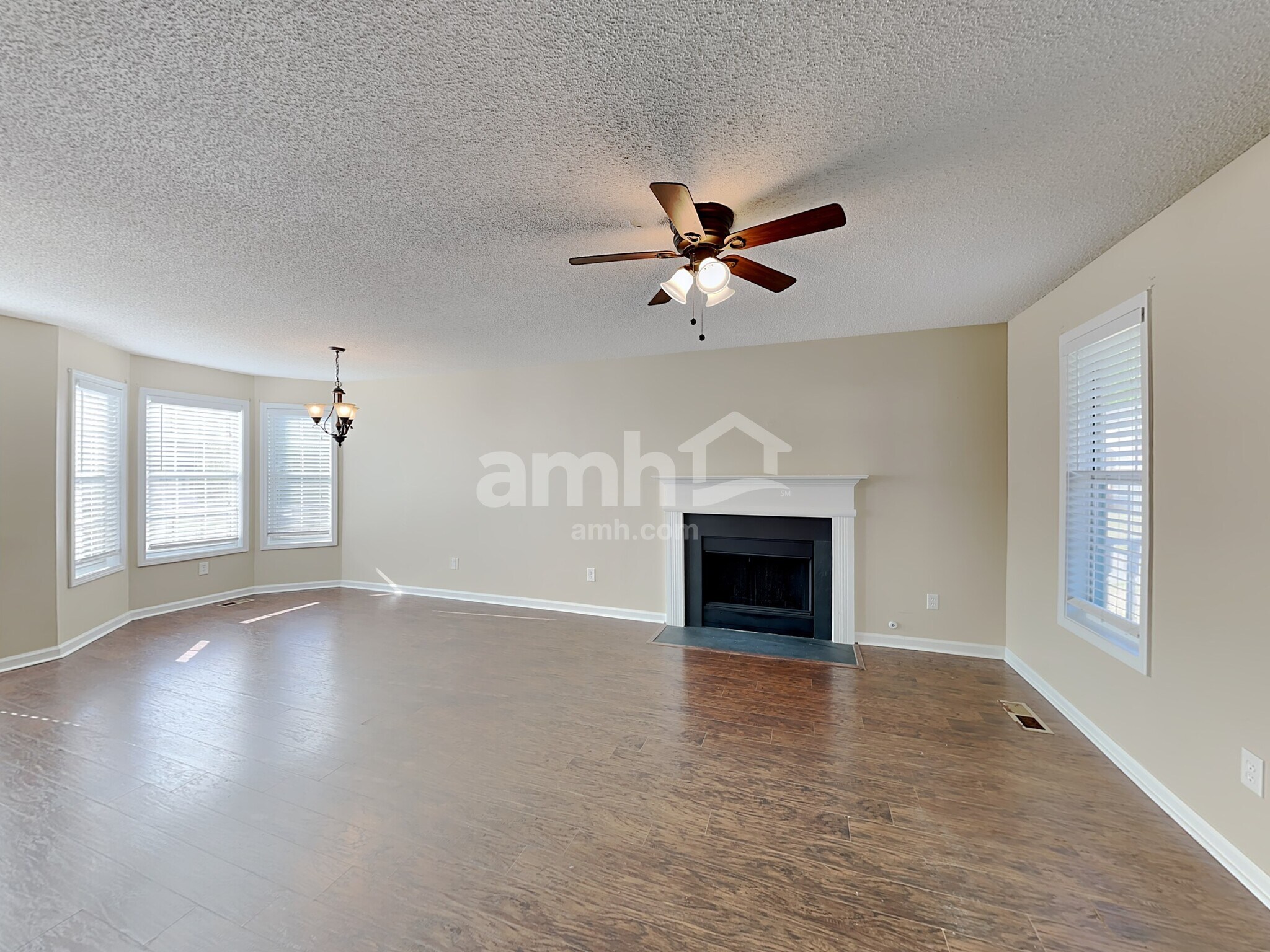 Building Photo - 123 Ivy Mill Way