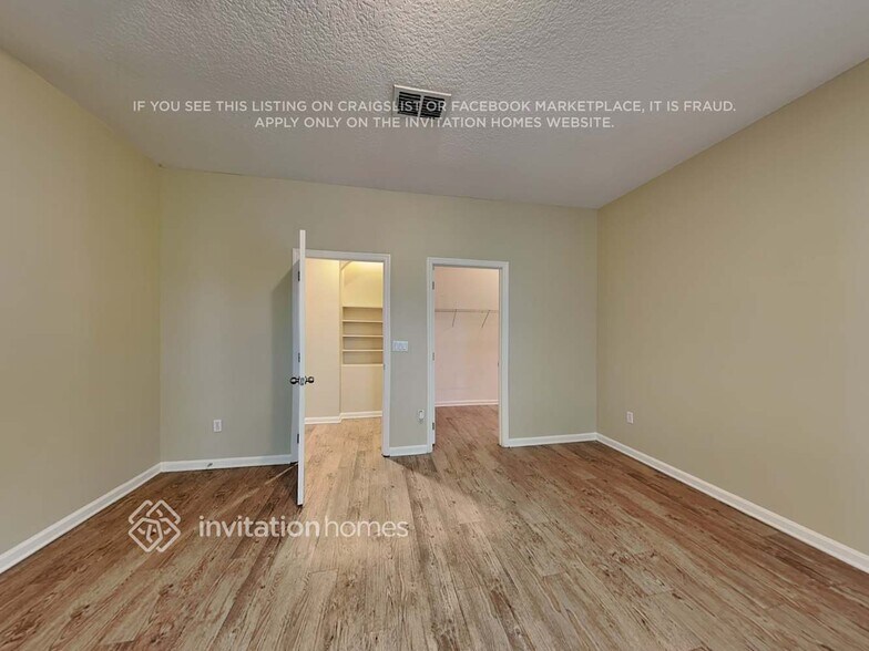Building Photo - 384 Misty Oaks Run