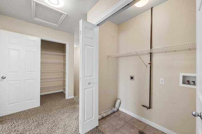 Building Photo - 10483 Sage Vista Way