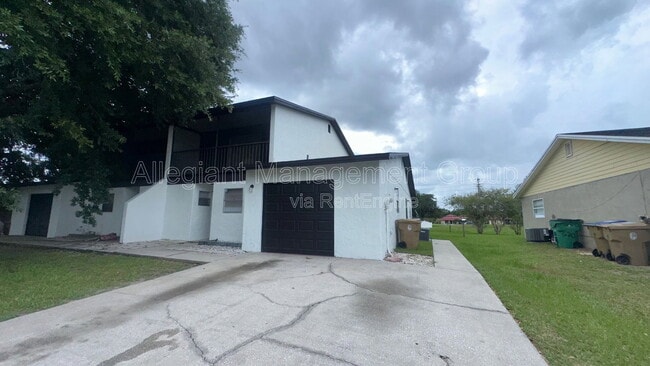 Building Photo - 622 Royalty Ct