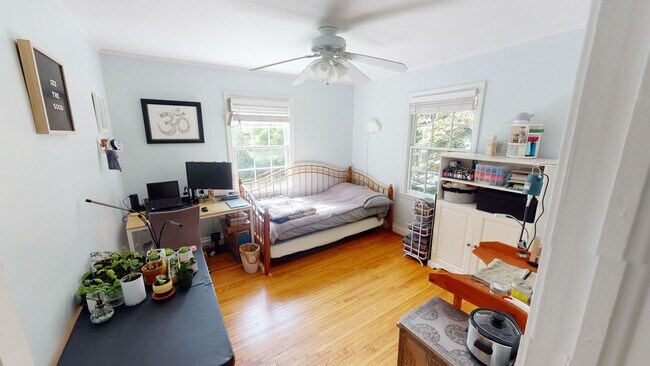 Building Photo - Adorable Plaza Midwood Bungalow For Rent