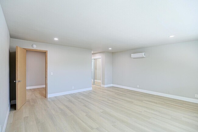 Building Photo - 9909 Merced River Ave