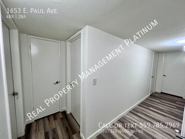 Building Photo - 1653 E Paul Ave