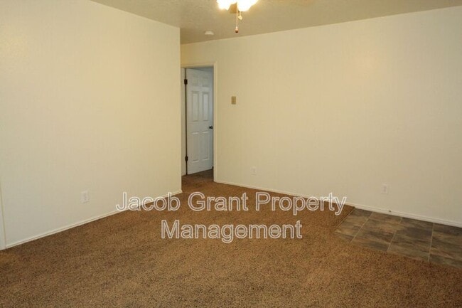 Building Photo - 965 Berryman Rd