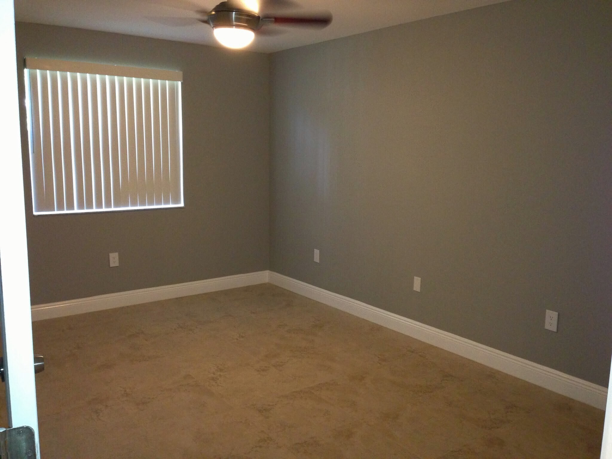 Building Photo - 2850 N Oakland Forest Dr