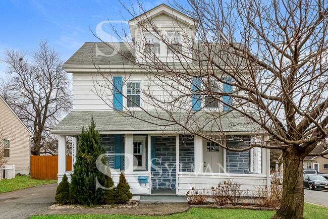 Building Photo - Rest. Relax. Recharge. Home awaits!