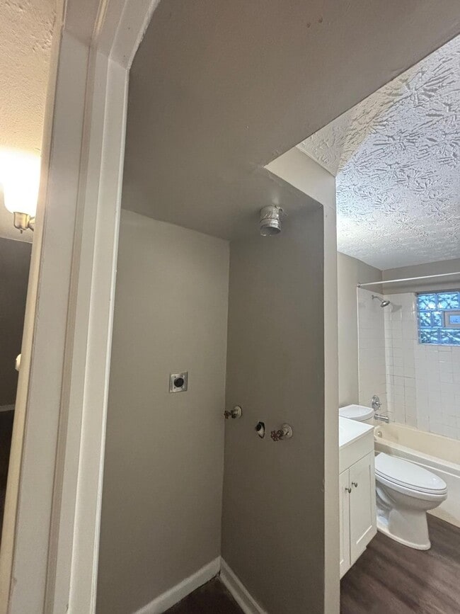 Building Photo - 3717 Beulah Rd