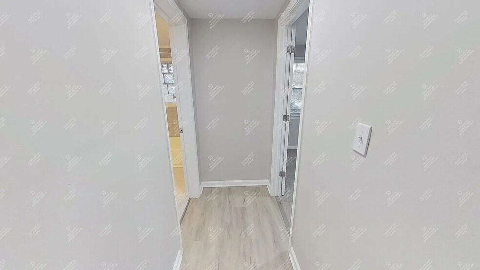 Building Photo - 155 Richmond St