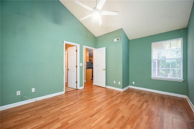 Building Photo - 915 Wentworth Ct