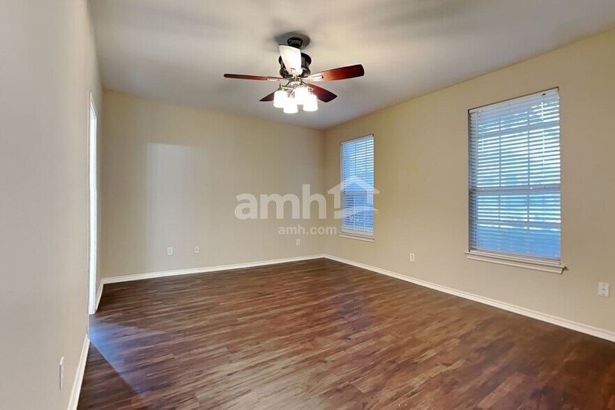 Building Photo - 5217 Alec Dr