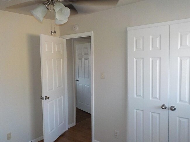 Building Photo - 2708 Parker Ln