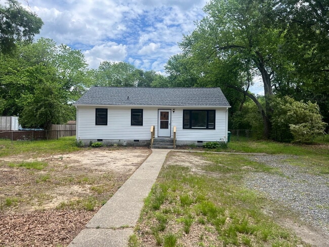 Primary Photo - 3 Bedroom Rancher on Spacious Lot