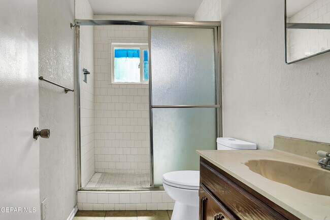 Building Photo - 536 Ben Swain Dr