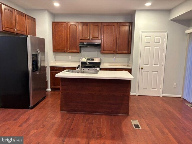 Building Photo - 6641 Creek Point Way