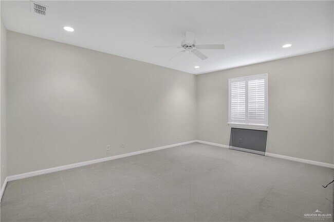 Building Photo - 21 Bales Rd