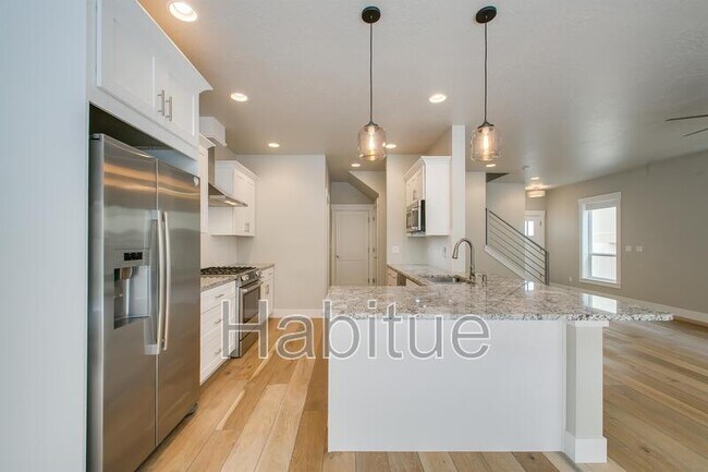 Building Photo - 2248 W Hill Terrace Ln