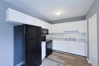 Building Photo - 28 Toc Dr