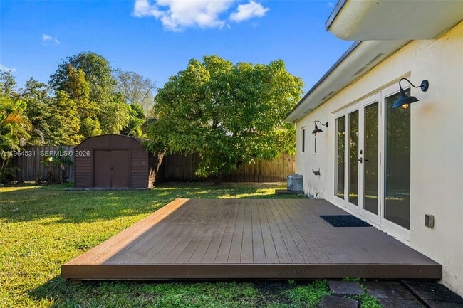 Building Photo - 6851 SW 48th Terrace